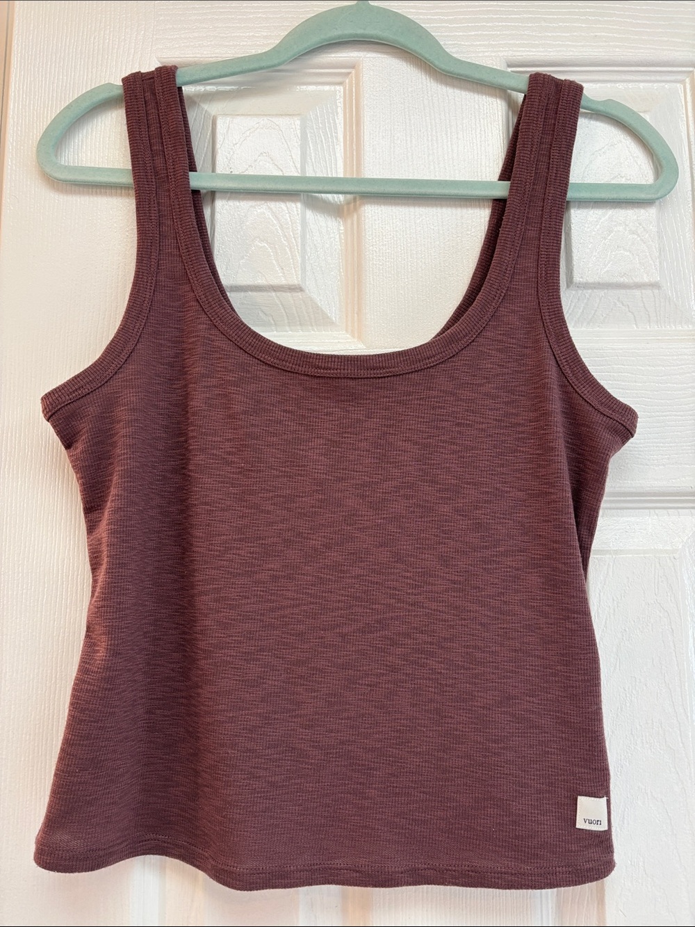 Vuori Ribbed Scoop Tank Top - Burgundy